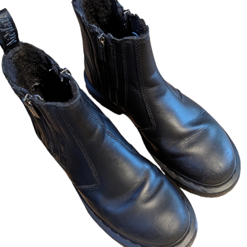 Dr Martens 2976 Alyson Winter Grip Zip-Up Black Leather Women's Ankle Boots (8)